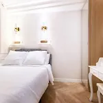 Magnifique Deux Chambres Montmartre Avec Clim Et Cinema